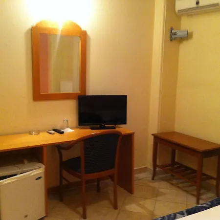 Cybele Guest 호텔 3*